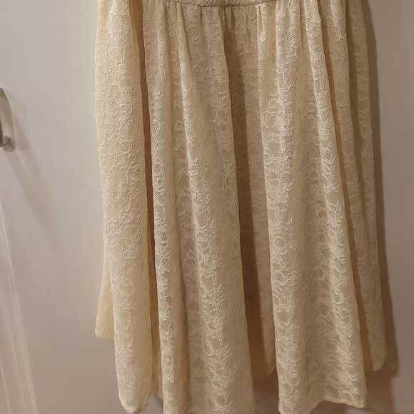 Torrid Ivory Lace Cold Shoulder Skater Dress 1X NWT - Picture 5 of 12